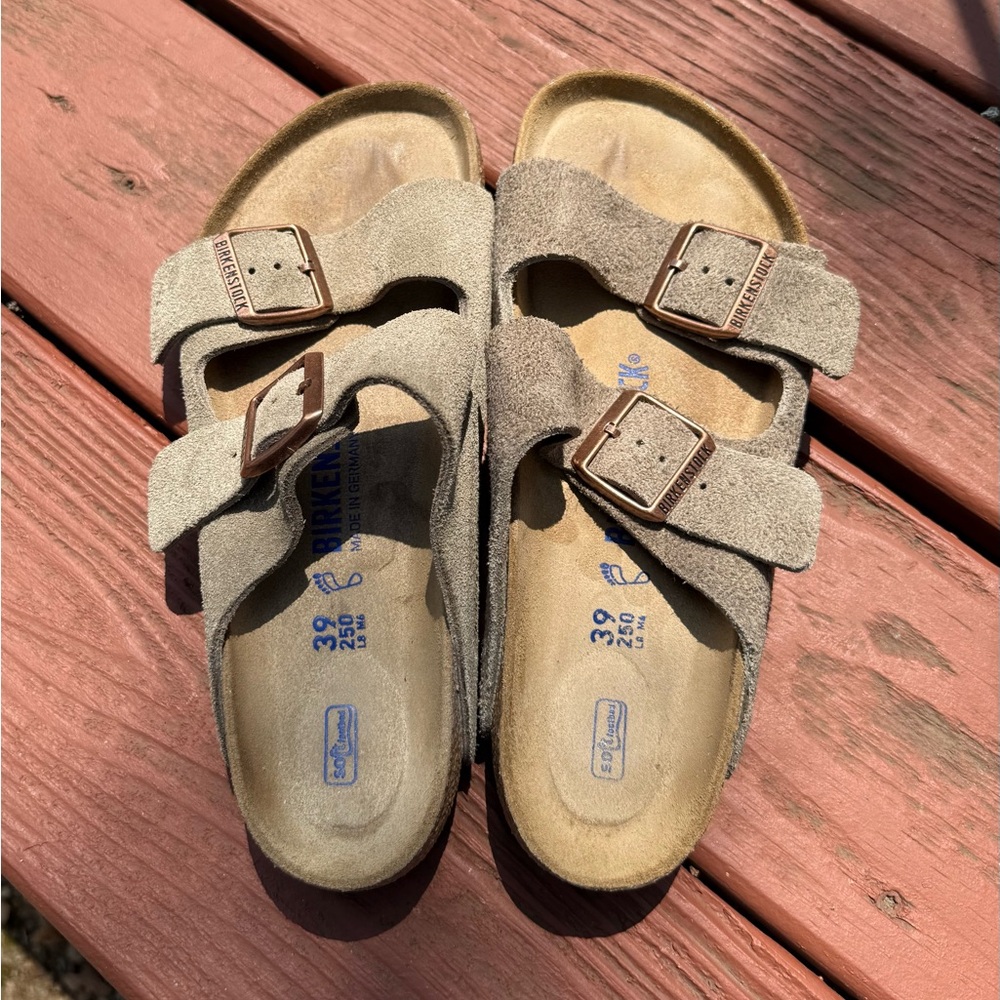 Birkenstock Sandals - Taupe Suede